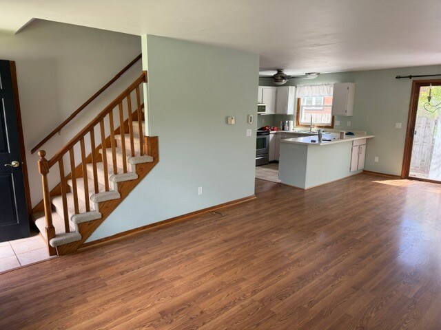 Building Photo - 501 Lakecrest Dr