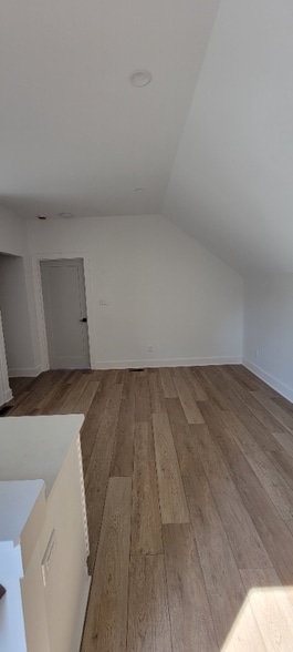 Building Photo - 2133 N Talbott St