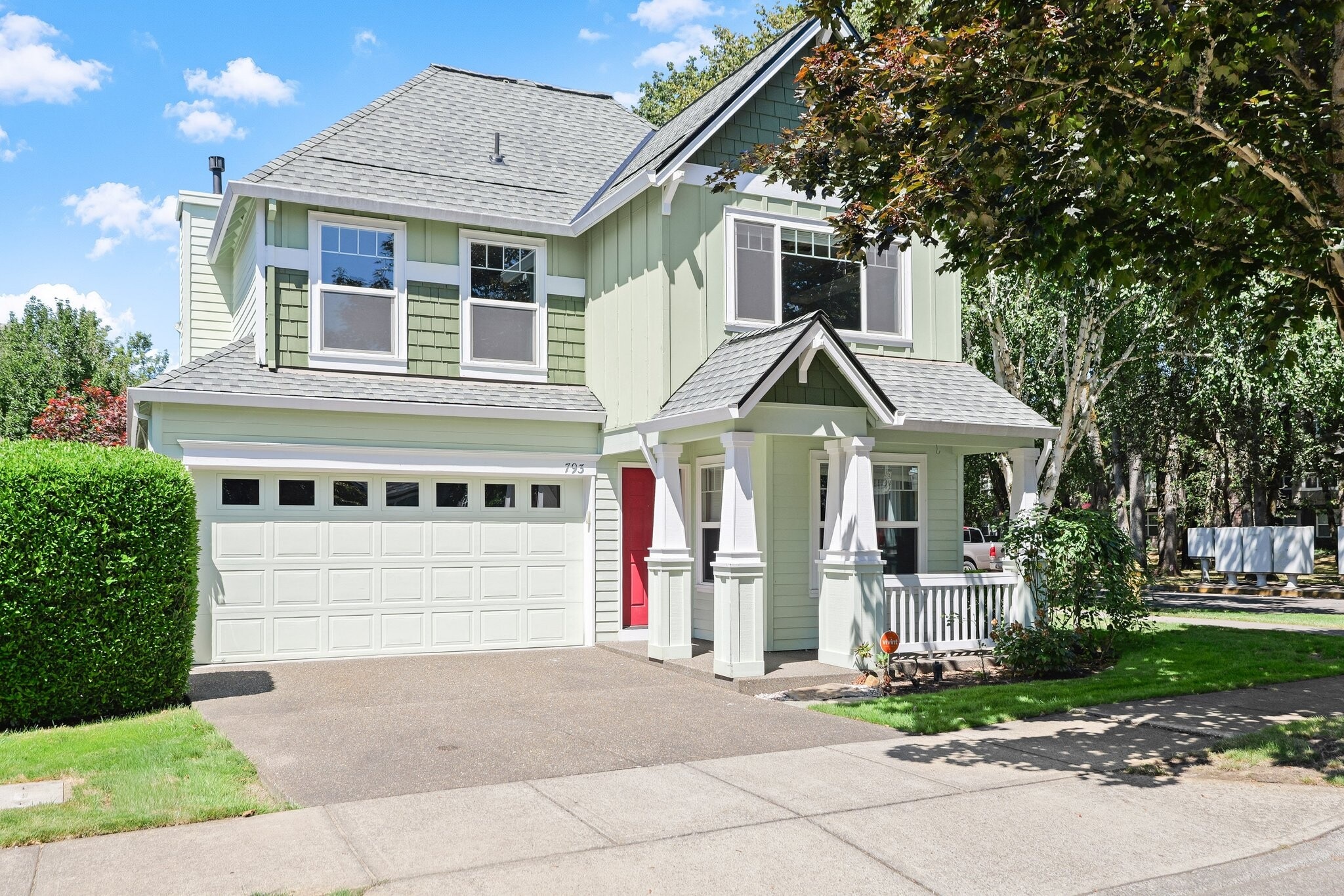 Building Photo - 793 NE 61st Ct