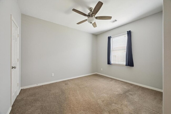 Building Photo - 3105 W Trail Dr