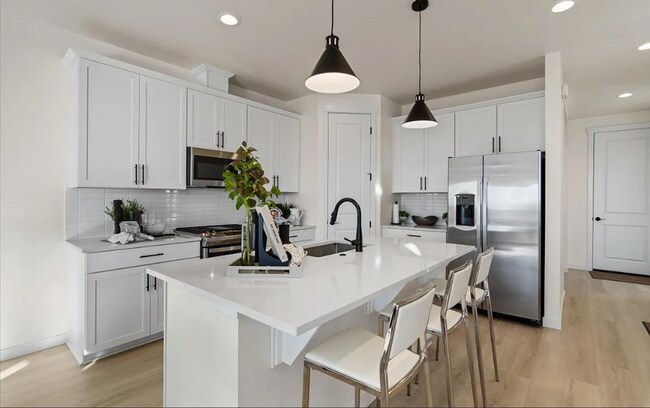 Building Photo - BRAND NEW Spacious 3 Bed 2.5 Bath + Office Townhouse