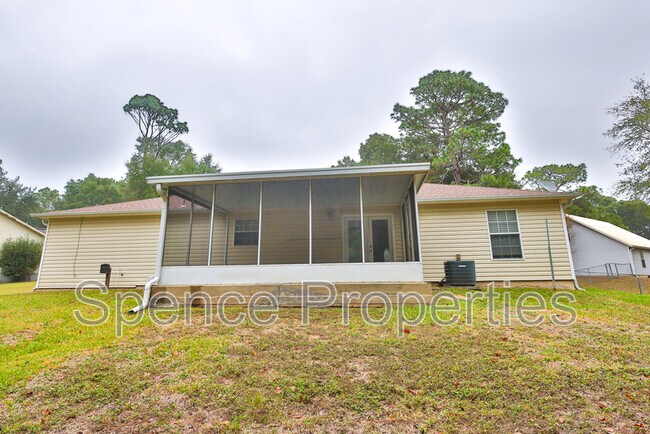 Building Photo - 213 Pinoak Ct W
