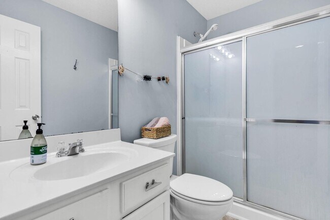 Building Photo - Charming Ranch in Weatherstone