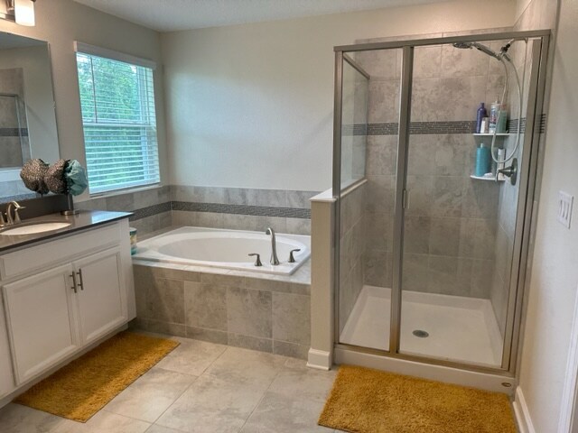 Building Photo - 521 Brunswick Dr