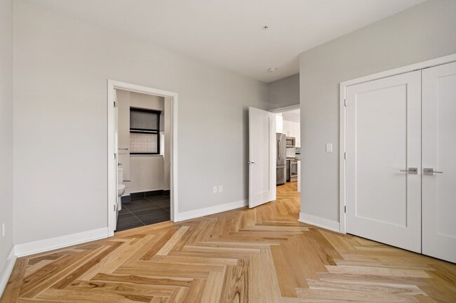 Building Photo - 1345 K St SE