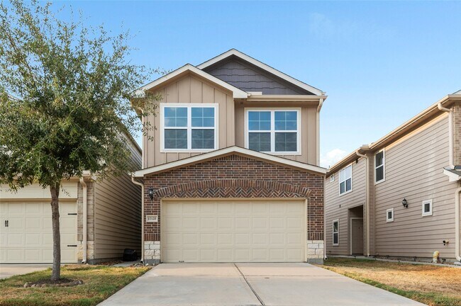 Primary Photo - 17120 Wilthorne Gardens Ct