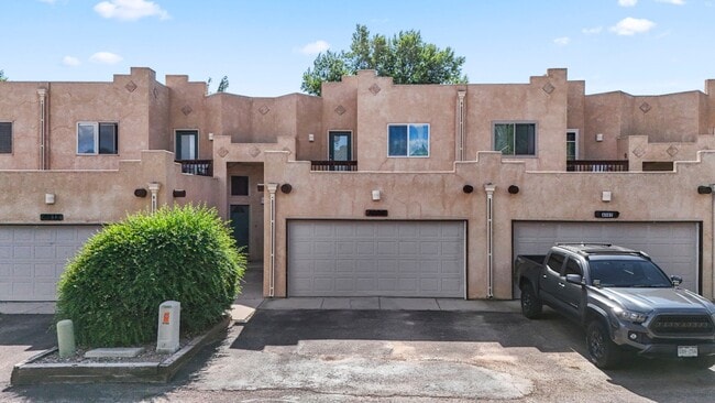 Building Photo - 4109 Sunny Vista Heights