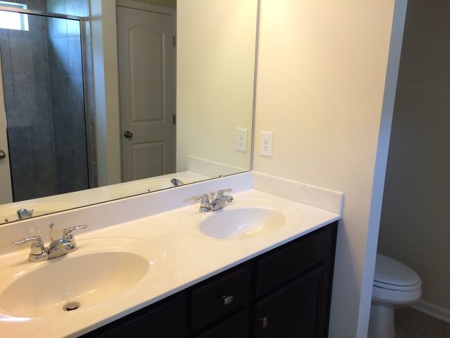 Building Photo - 1028 Contessa Dr