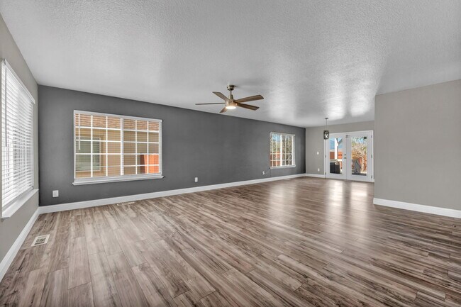 Building Photo - 17391 Crystal Canyon Blvd