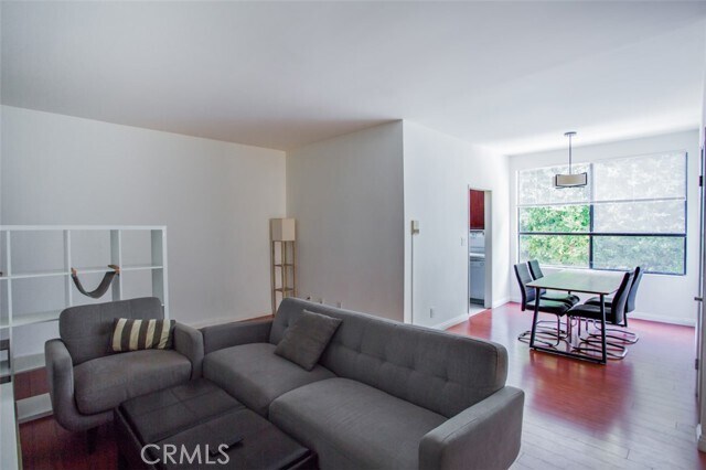 Building Photo - 3261 Sawtelle Blvd