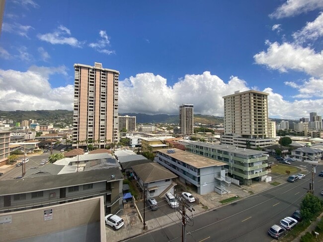 Building Photo - 747 Wiliwili St