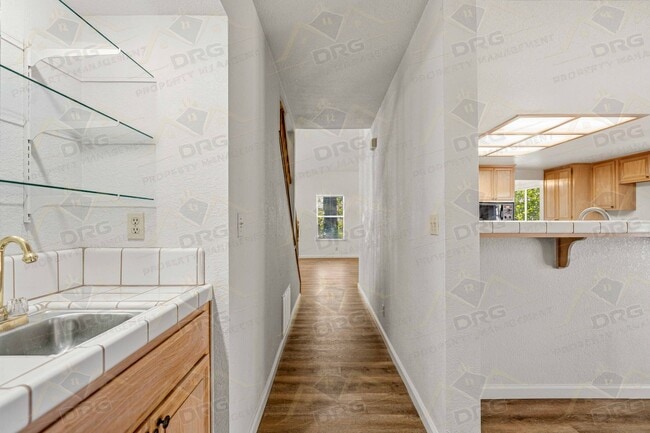 Building Photo - 2101 Finley Ct