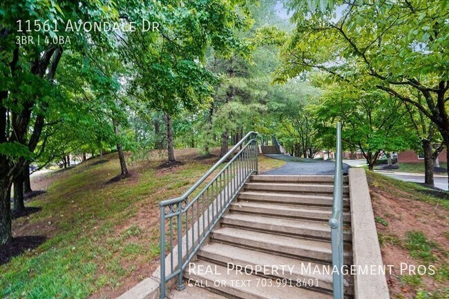 Building Photo - 11561 Avondale Dr