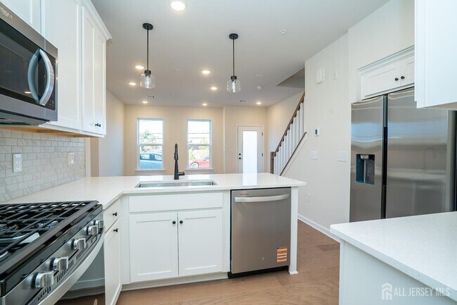 Building Photo - 220 Jessie Pl