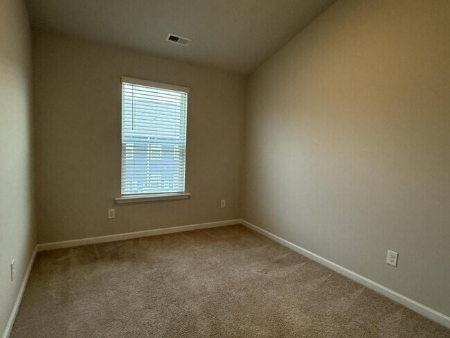 Building Photo - 4613 Wildaire Ln