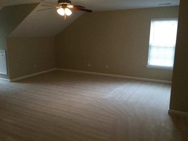 Building Photo - 1700 Heisser Ln