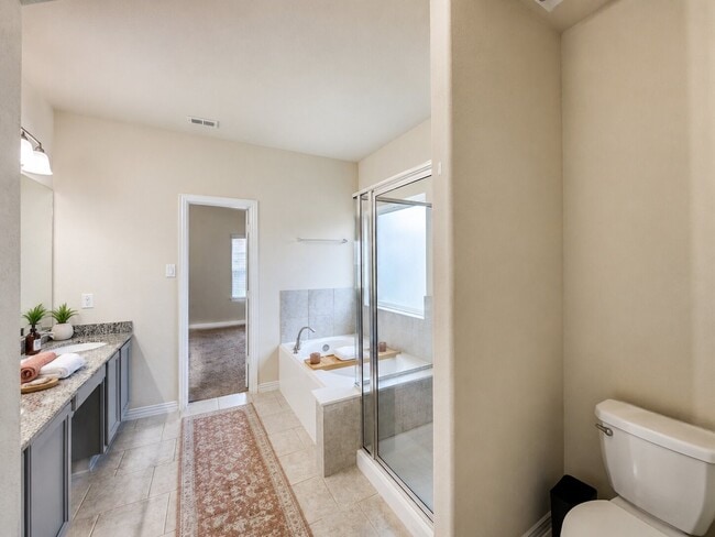 Building Photo - 2119 Del Mar Dr