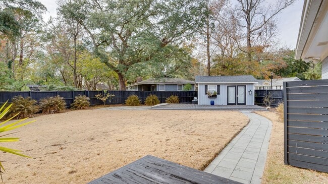 Building Photo - 3 Bedroom 3 Bath House in Parish Place - M...