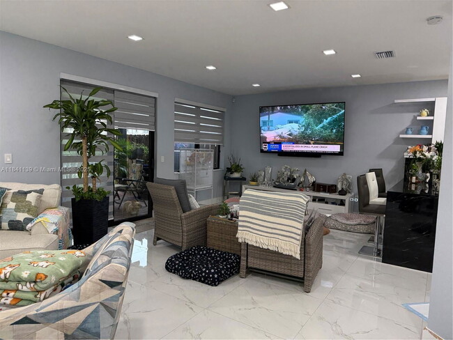 Building Photo - 11300 SW 236 Ln