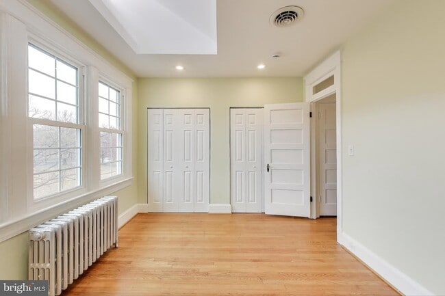 Building Photo - 628 Madison St NW