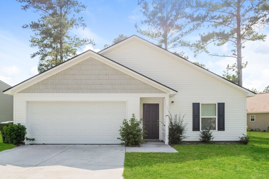 Primary Photo - 109 Amber Mill Cir