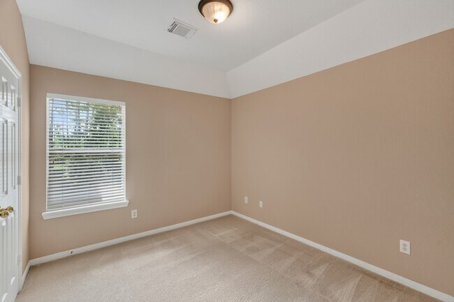 Building Photo - 138 Zephyr Bend Pl