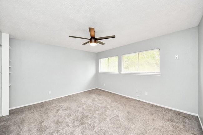 Building Photo - 16618 Lonesome Quail Dr