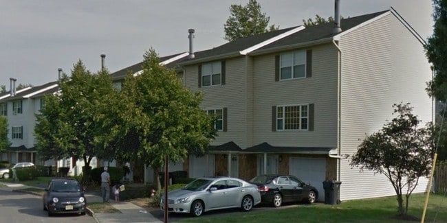 Building Photo - 3 Dutch Ln