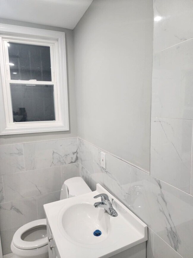 Building Photo - 281 Communipaw Ave
