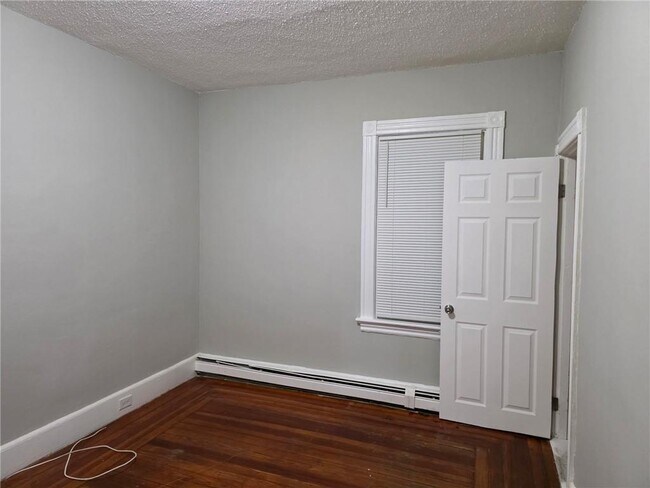 Building Photo - 108 Lenox Ave