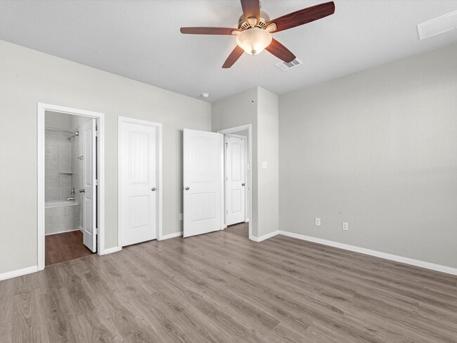 Building Photo - 7503 Merrylands Dr