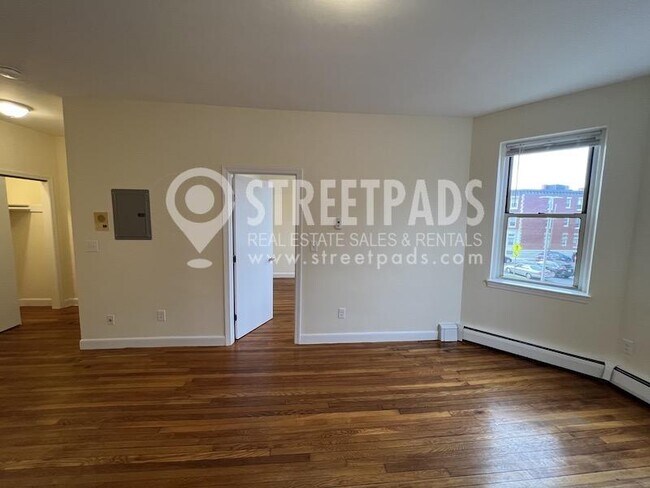 Building Photo - 1 bedroom in Boston MA 02134