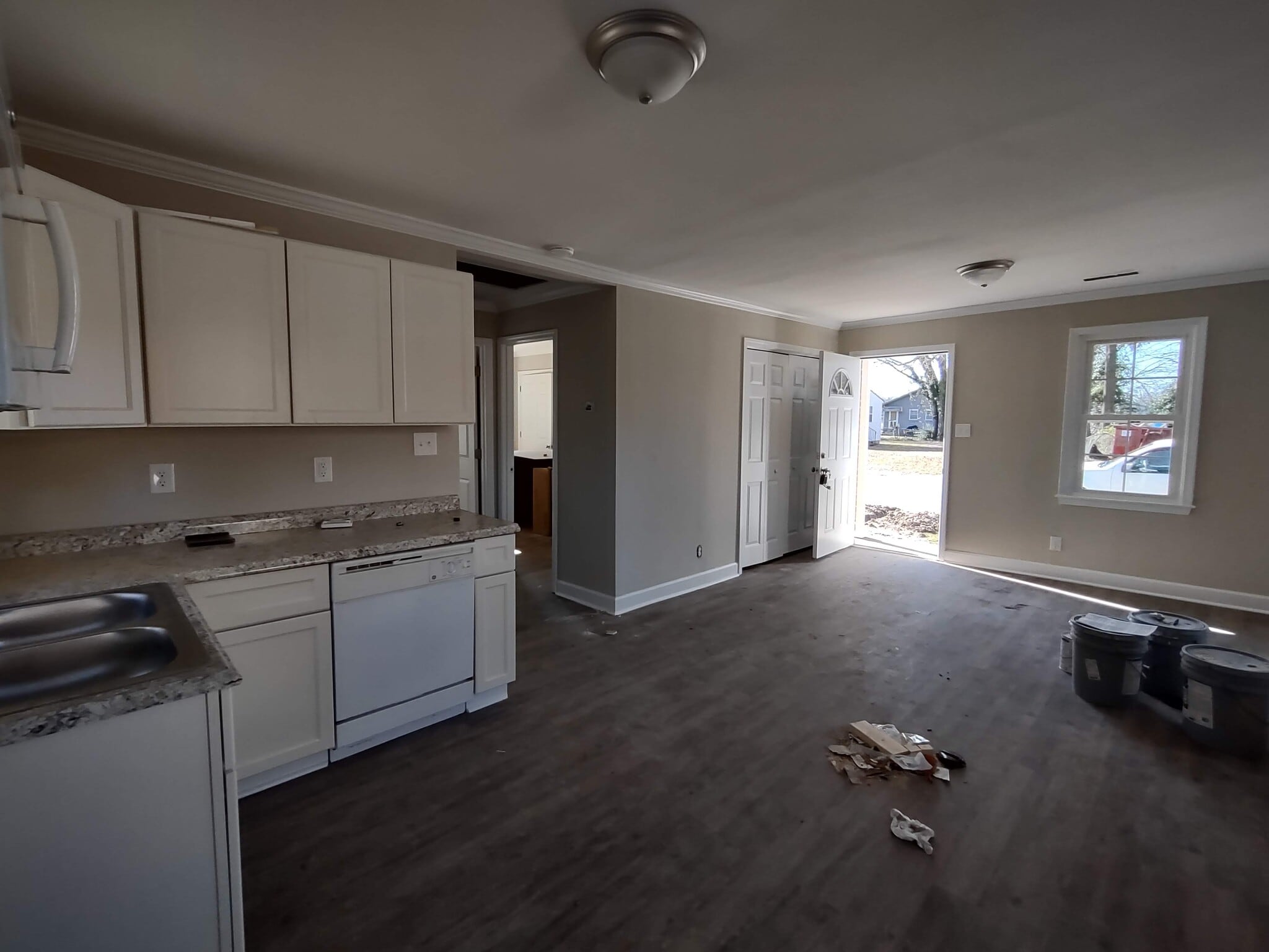view from kitchen to living room - 608 Hugh St