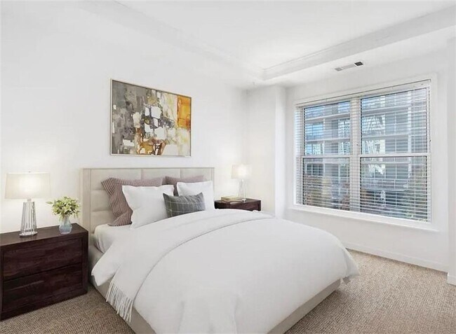 Building Photo - 3334 Peachtree Rd NE