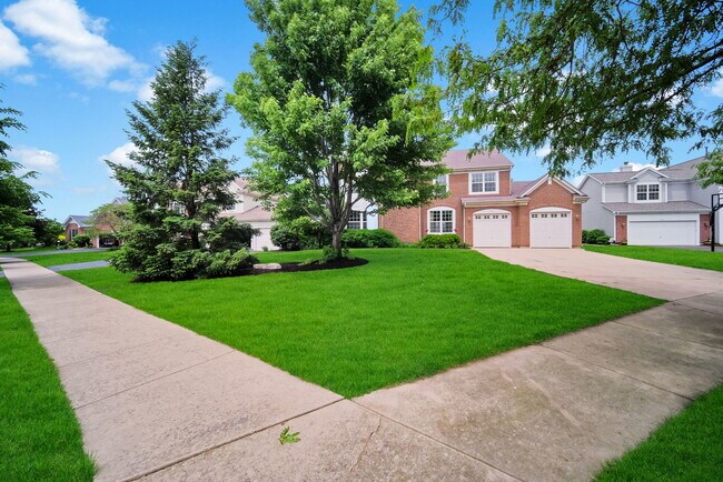 Building Photo - 322 Hemlock Ln