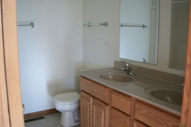 Building Photo - 332 Cassidy Ct