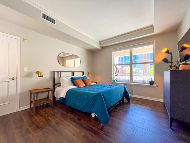 Building Photo - 1975 N Grant St