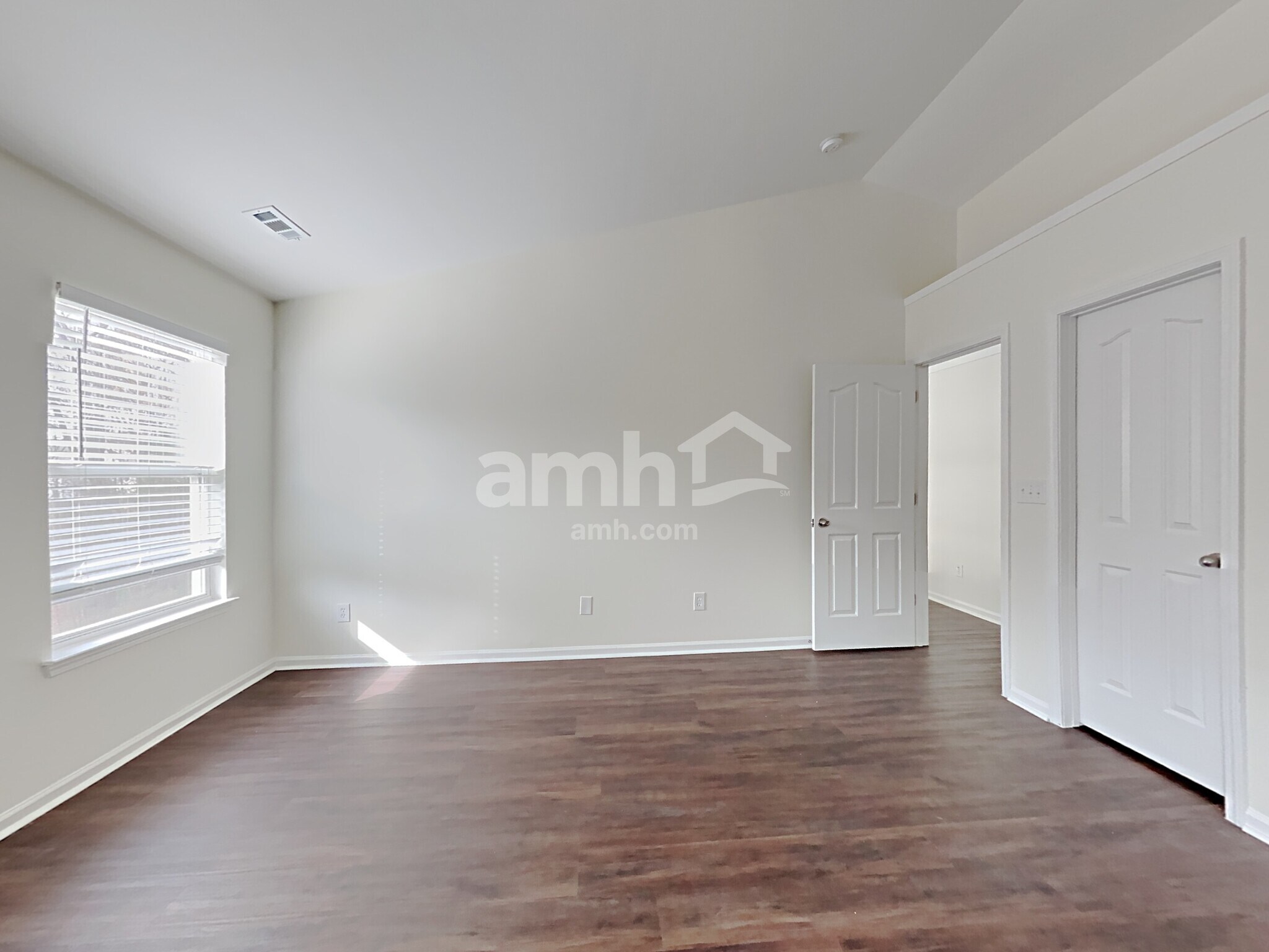 Building Photo - 4007 Caboose Ct