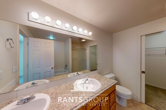 Building Photo - Spacious 3-Bedroom Home on a Corner Lot in Lacey!