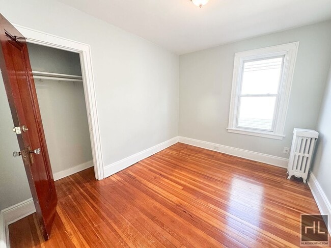 Building Photo - 55 STREET