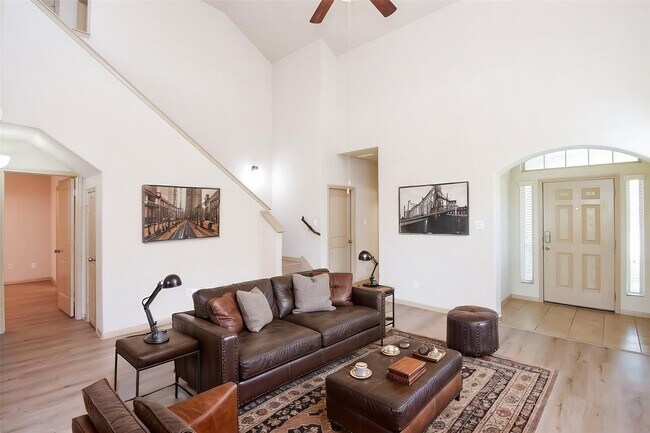 Building Photo - 2106 Harmon Crest Ct
