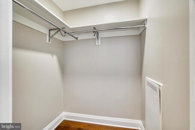 Building Photo - 925 N Fairfax St