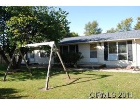 Building Photo - 123-E Hoop St