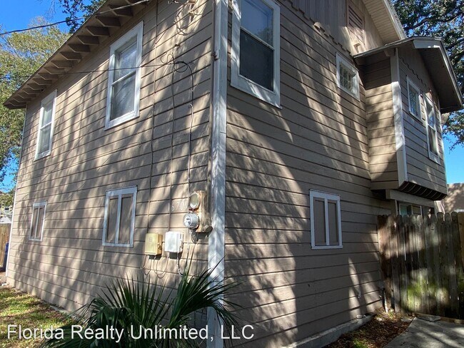 Primary Photo - 2 br, 1 bath House - 1670 21st Ave S
