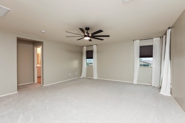 Building Photo - "Spacious 4-Bed Spacious two-level residential rental in Marana with modern Elegance!  Available ...