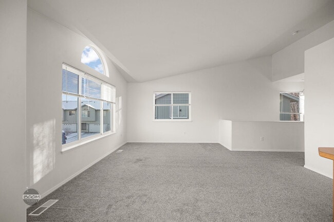 Building Photo - 401 S Wasilla St