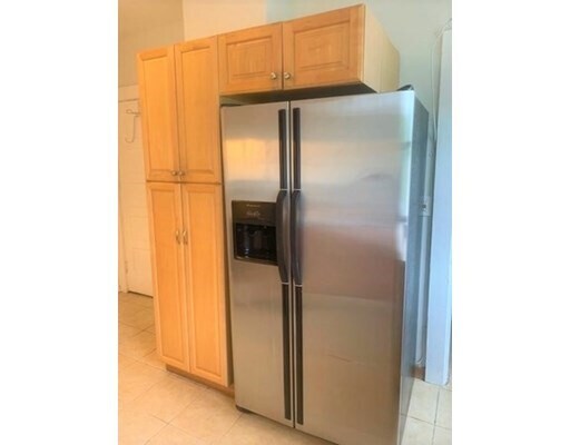 Building Photo - 206 Sumner St