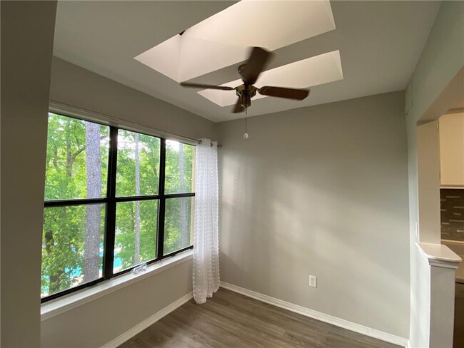 Building Photo - 1319 Old Hammond Chase