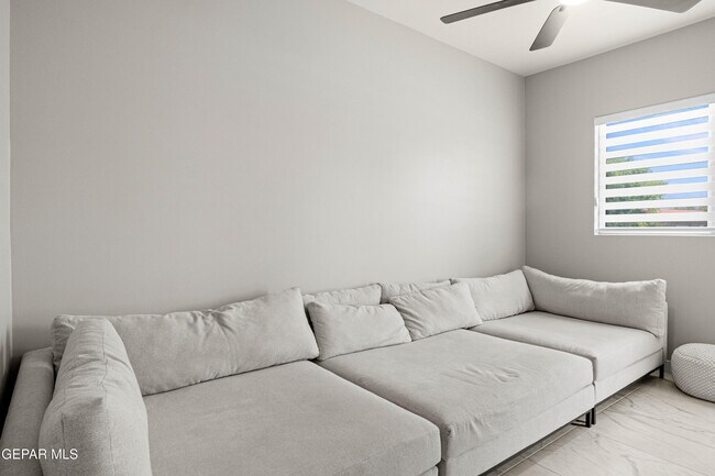 Building Photo - 745 Camino Norte Ct