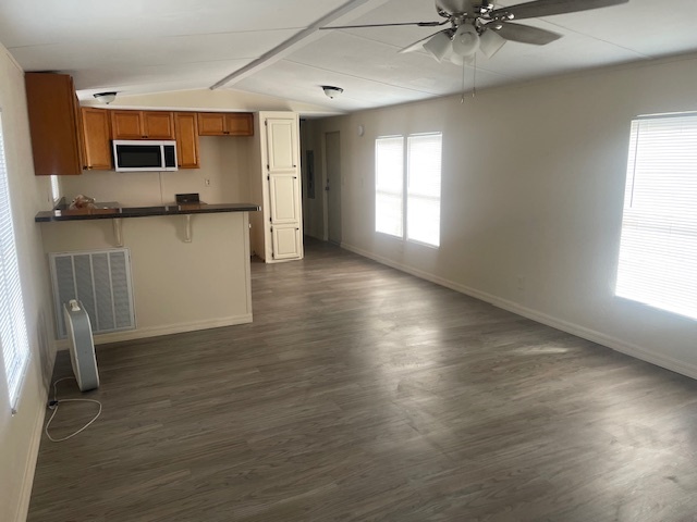 Building Photo - 2503 Tanglewood St